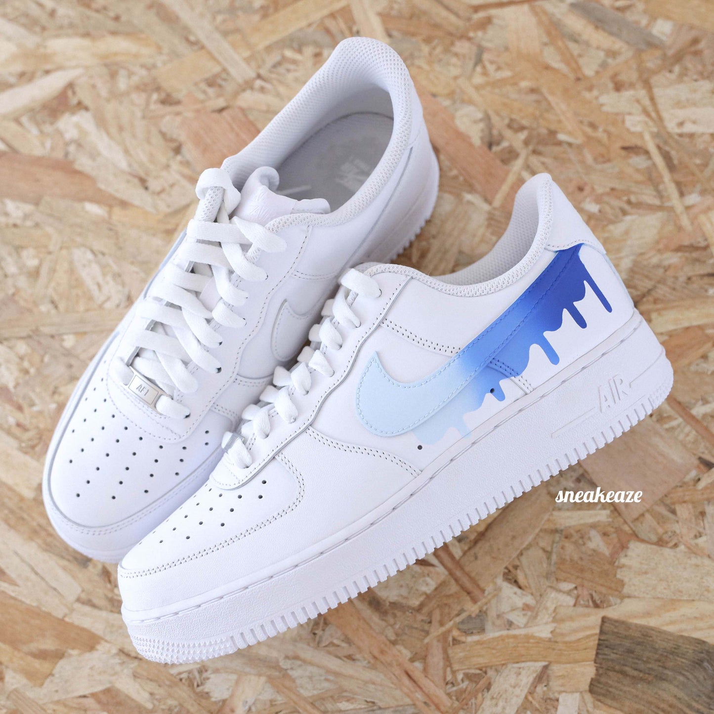 baskets nike air force 1 custom drip dégradé bleu marine effet coulant signe nike - sneakeaze customs skz