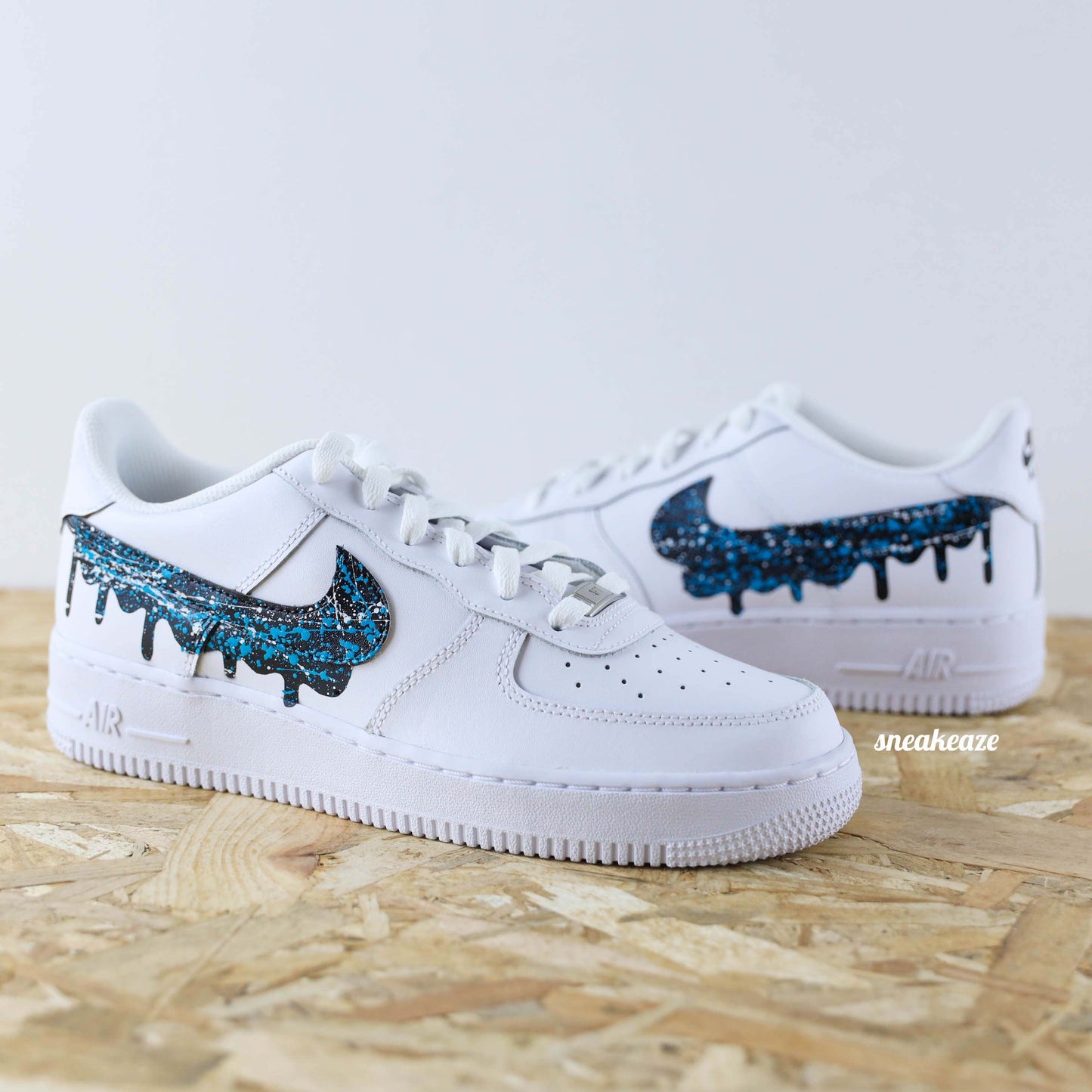 Baskets nike air force 1 custom AF1 drip splasher noir et blanc oreo sneakeaze customs skz
