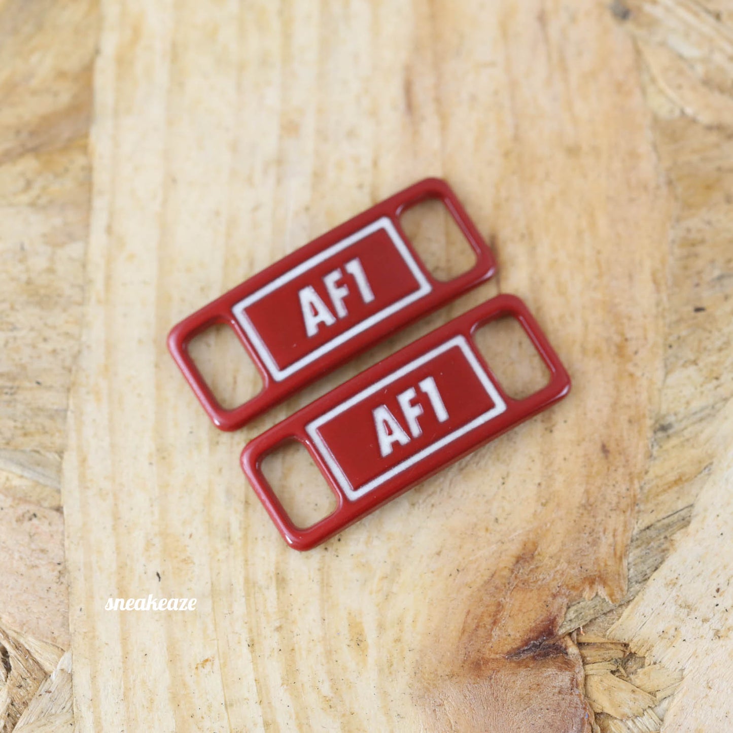 Boucles de lacets pour air force 1 custom rouge phosphorescent - SNEAKEAZE CUSTOMS