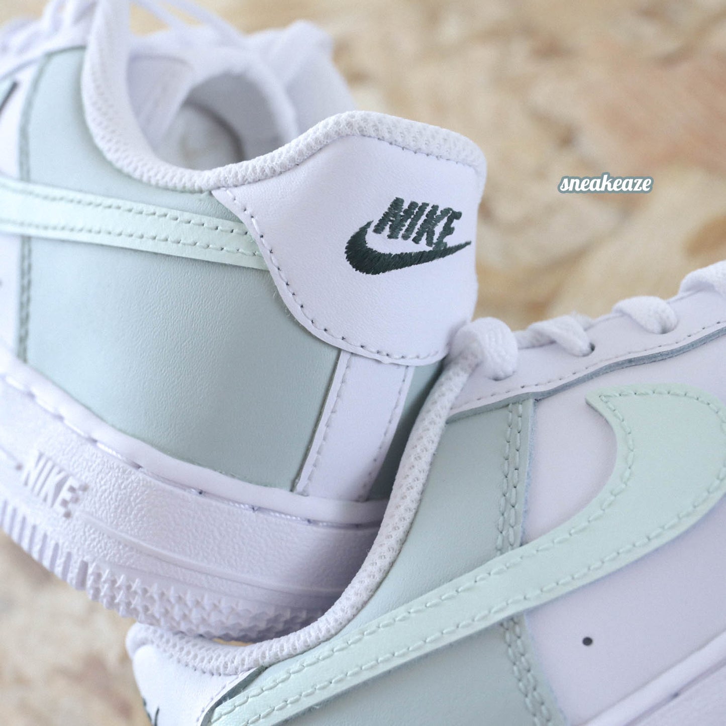 baskets nike air force 1 enfant toddler custom vert pastel sneakeaze customs skz