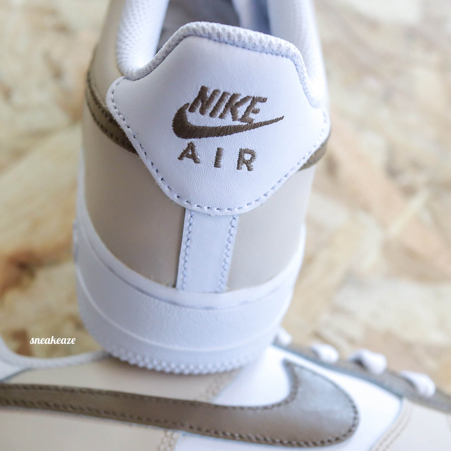 Baskets nike air force 1 custom color tones pastel sneakeaze custom skz