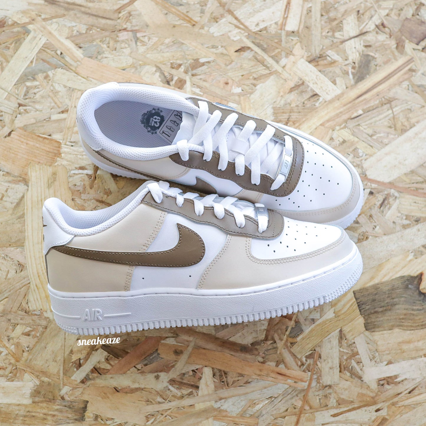 Baskets nike air force 1 custom color tones pastel sneakeaze custom skz