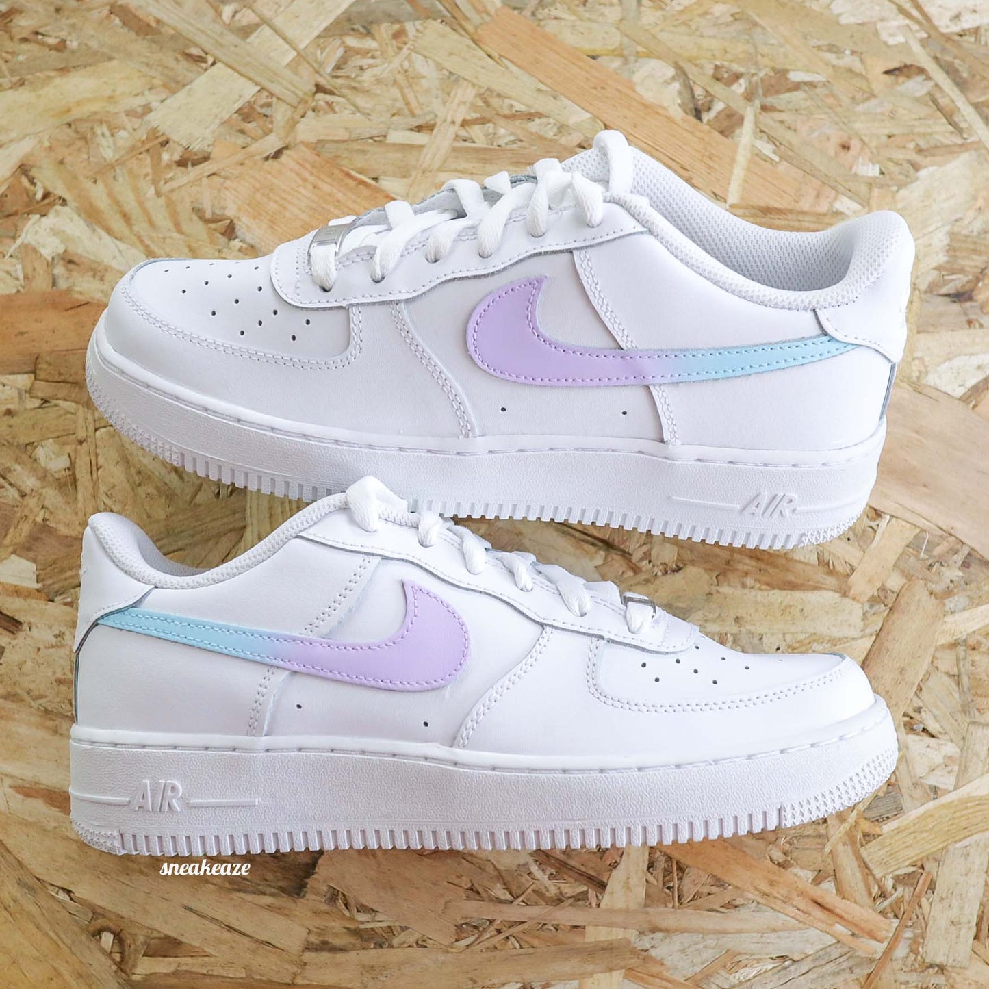 baskets nike Air Force 1 custom - pastel Swoosh dégradé - SNEAKEAZE CUSTOMS skz sneakers