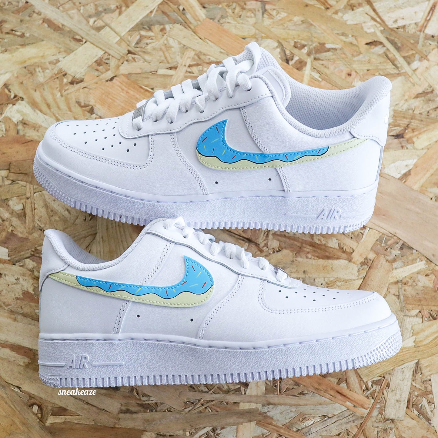 nike air force 1 custom donuts turquoise baskets custom pour femme sneakers af1 personnalisé dessin