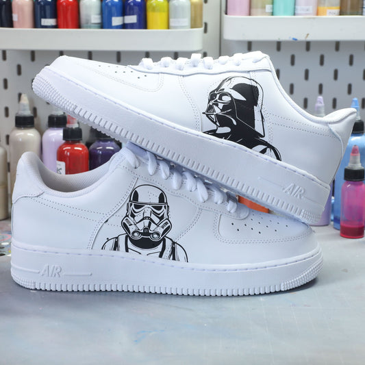Chaussures Air Force 1 custom Dark Vador et soldat impérial blanches