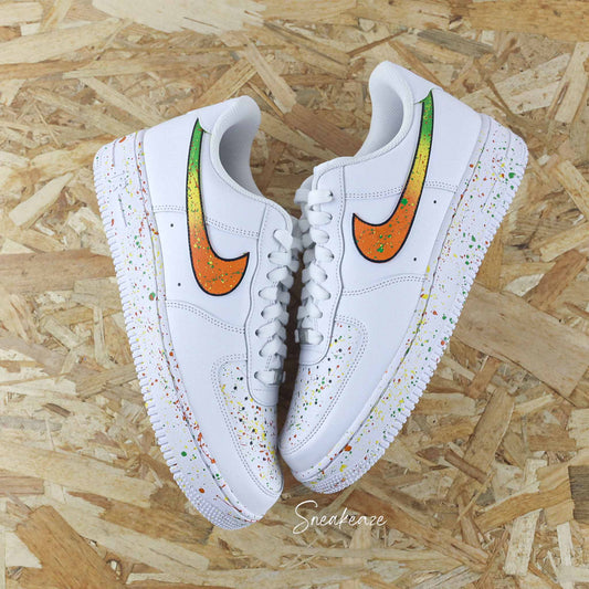 nike air force 1 custom tropical splash, sneakers custom tâches de peintures, baskets personnalisées unisexe, sneakers custom pour homme, baskets nike personnalisable, AF1 unique sneakers tendance idée cadeau anniversaire homme