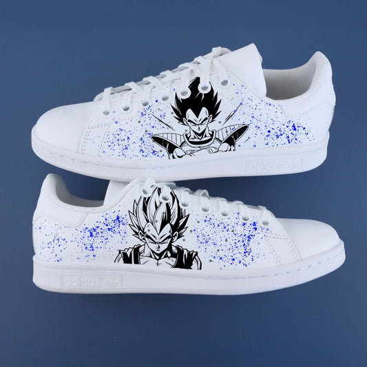 Collection de baskets custom Dragon Ball Z, Stan Smith avec Vegeta et détails DBZ, faites main pour les fans de manga et collectionneurs