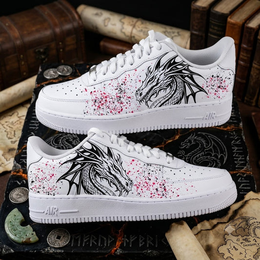 Air Force 1 personnalisée motif dragon fantasy sur cuir blanc