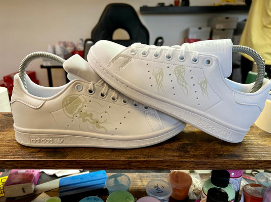 Baskets Adidas stan smith custom - océan méduses jellyfish sneakeaze customs skz