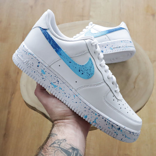 Nike air force 1 custom splash turquoise, sneakers custom unisexe bleu ciel, baskets personnalisables pour femme, nike turquoise, af1 personnalisées bleu clair