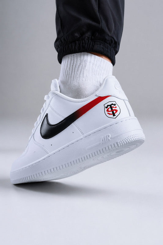 Chaussure street style Air Force 1 custom Stade Toulousain au stade Ernest-Wallon