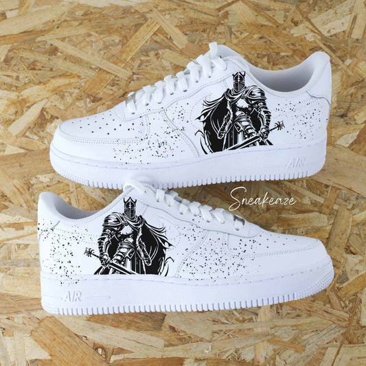 Nike Air Force 1 Custom Dark Souls | Sneakeaze sneakers personnalisé AF1 pour homme customisé jeux vidéo - gaming