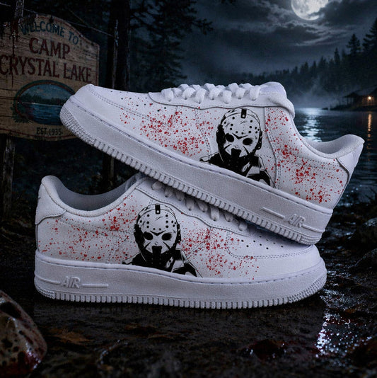 Sneakers Air Force 1 customisées motif Vendredi 13 pour fans d'horreur