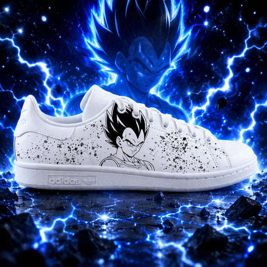 Sneaker customisée Dragon Ball sur base Adidas Stan Smith pour les fans d'anime et de streetwear