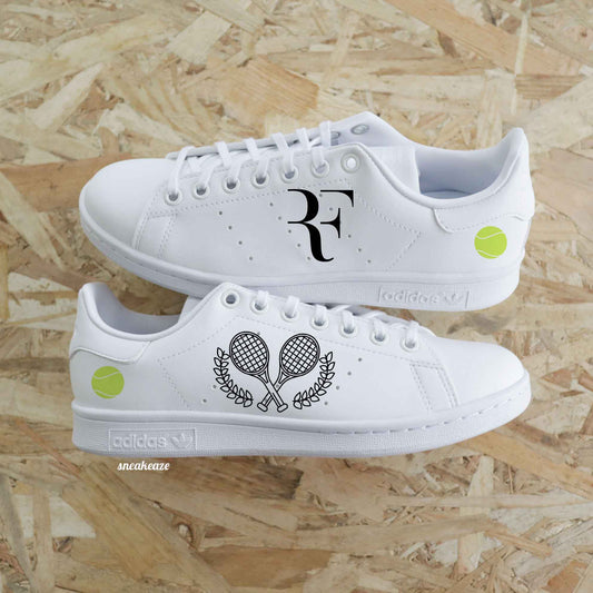 Baskets Adidas personnalisées Stan Smith custom sur-mesure "Roger Federer" tennisman rolland garros sneakeaze custom skz