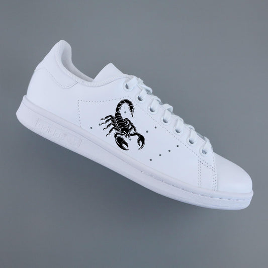 Pochoir réutilisable pour sneakers DIY design scorpion - Accessoire customisation baskets et vêtements personnalisés