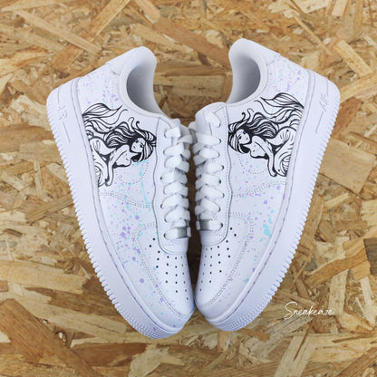 Baskets nike air force 1 custom peint à la main sirène splash bleu et violet pastel sneakeaze custom skz