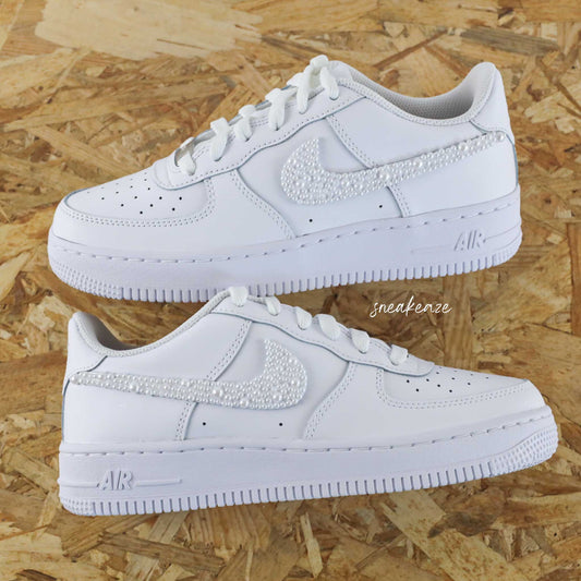 Perles - nike Air force 1 custom nacrées , Chaussures personnalisées 