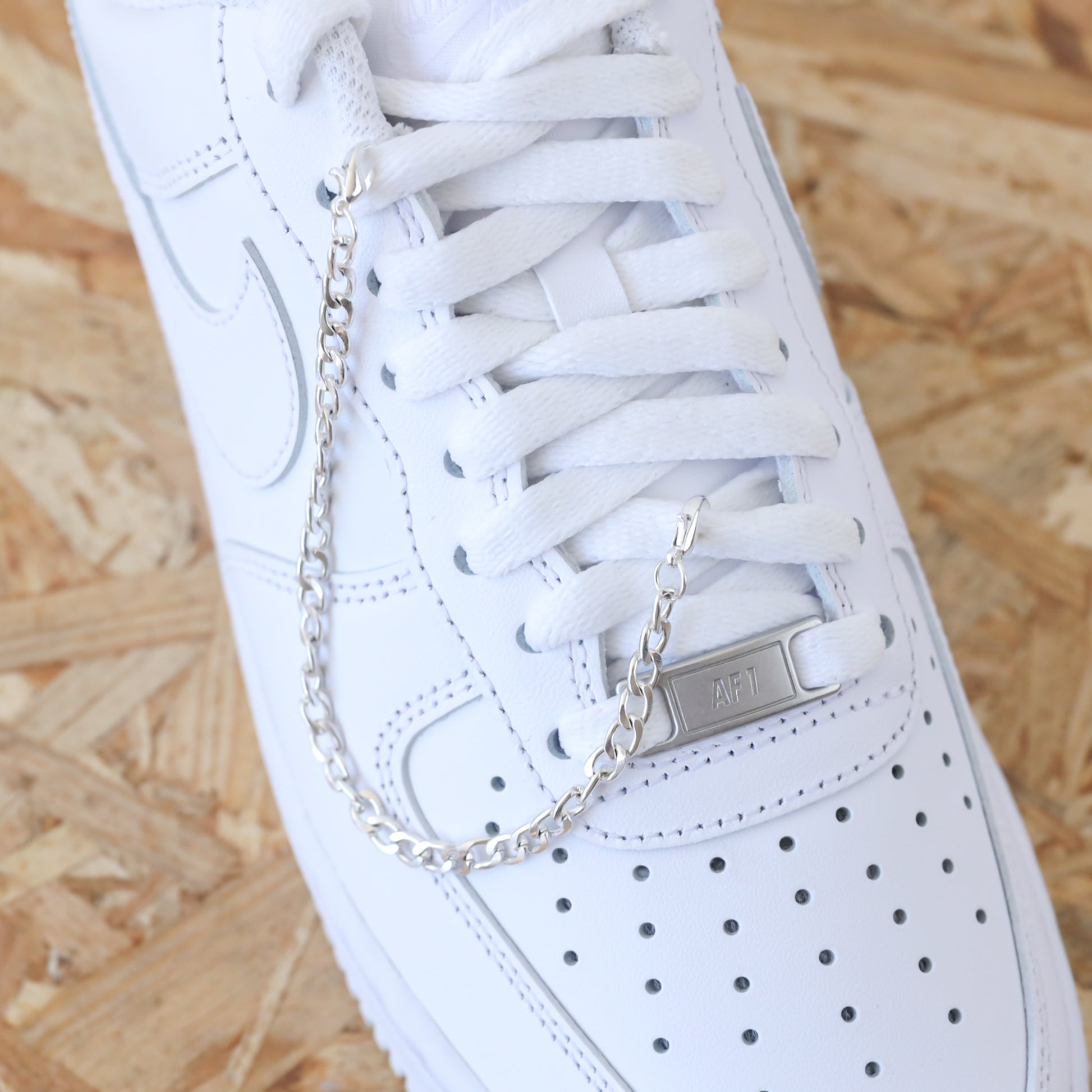 chaine de lacets pour sneakers nike air force 1 custom et adidas stan smith 