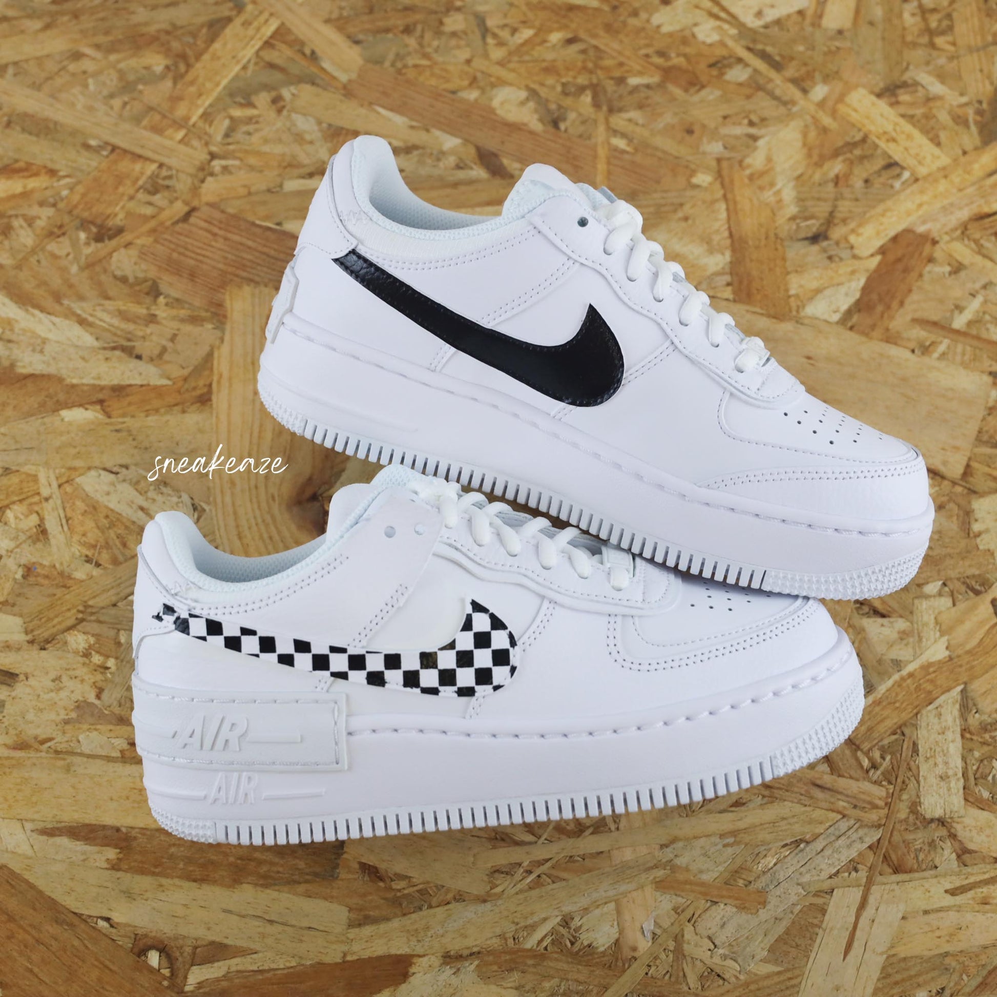 Baskets personnalisées Nike Air Force 1 Shadow custom swoosh noir et damier style drapeau de course F1 formule  1 Moto GP