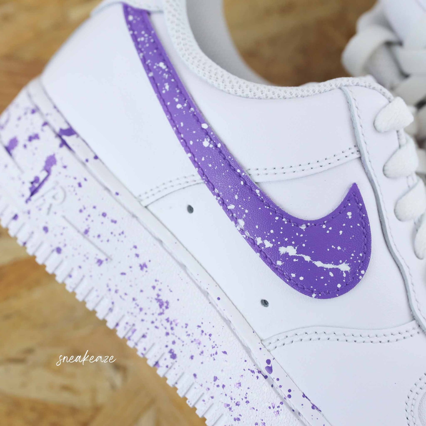 Air Force 1 custom  - Splash noir et violet  - SNEAKEAZE CUSTOMS sneakers af1