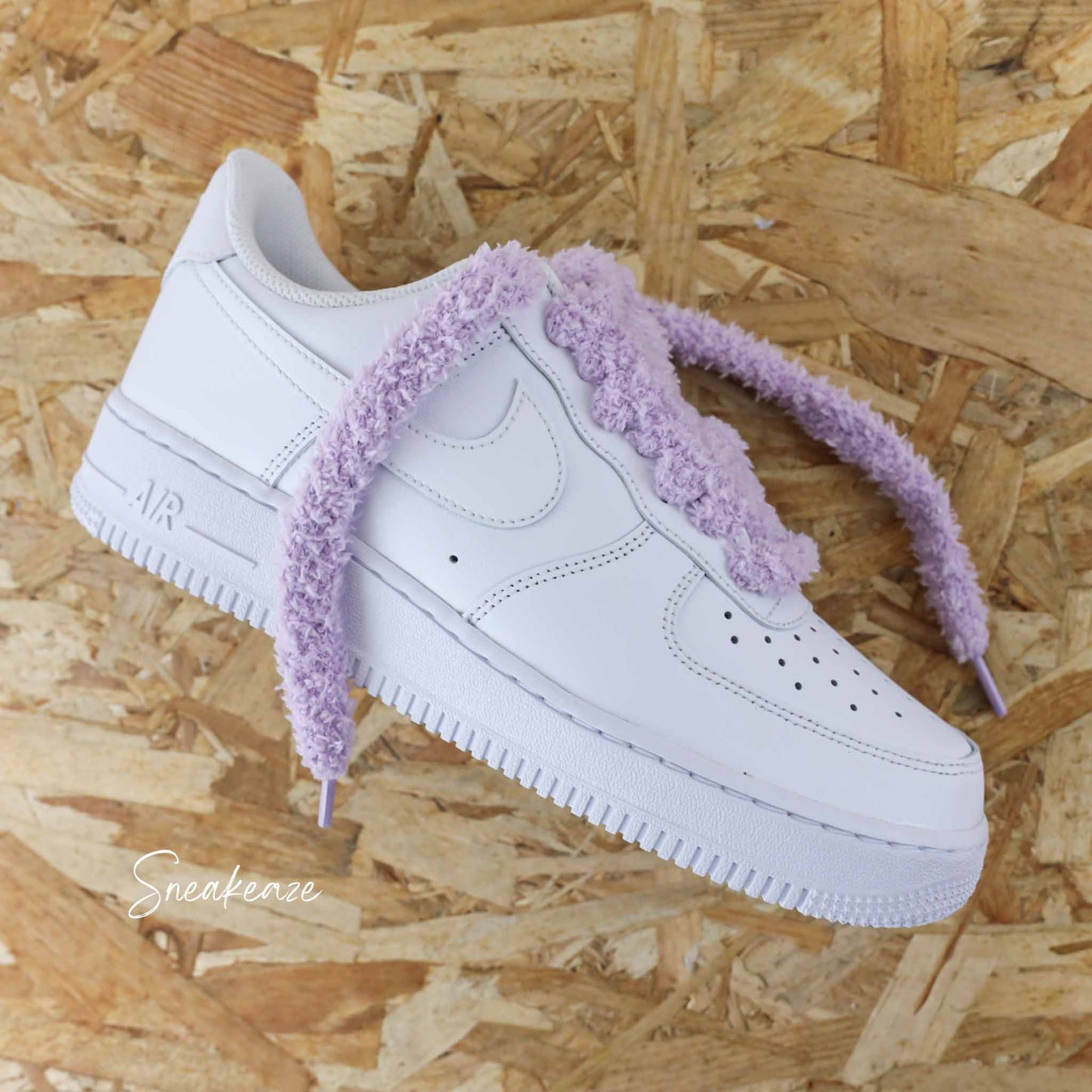 Accessoires pour baskets - lacets tout doux en polaire moumoutte - teddy laces fluffy nike air force 1 customs  sneakeaze customs skz