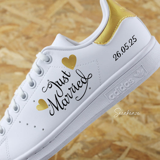 baskets Adidas stan smith custom mariage - wedding day personnalisation date du mariage sur le thème de l'amour couleur gold doré- sneakeaze customs skz