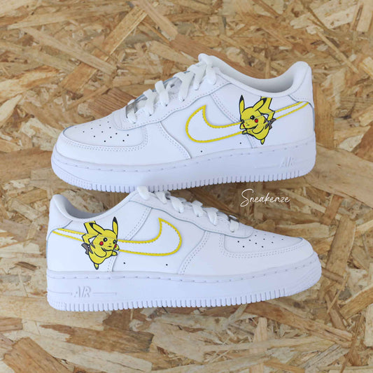 Baskets Nike Air force 1 custom pikachu pokemon sneakers dessin sneakeaze customs skz AF1