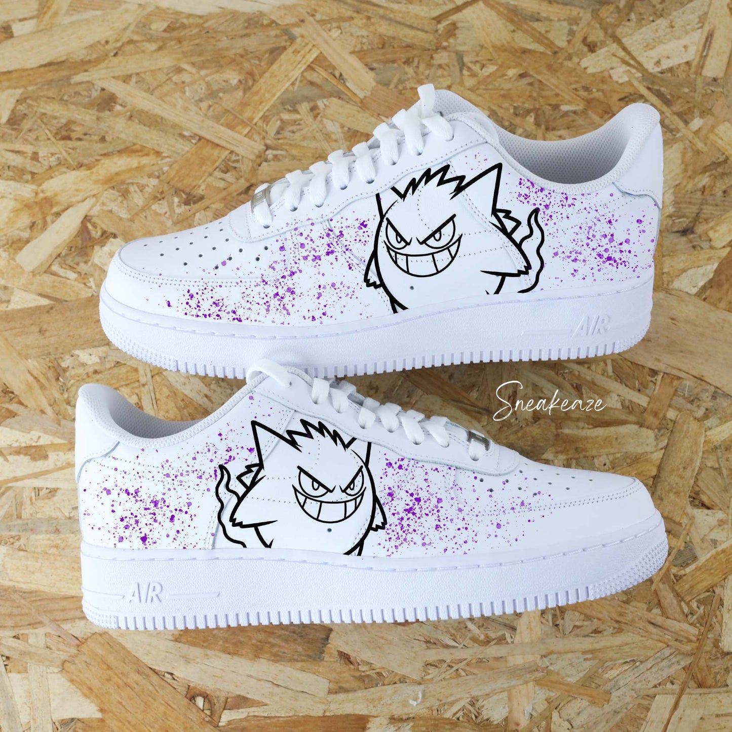 Baskets Nike Air force 1 Pokémon spectre Ectoplasma peint à la main sur les côtés extérieurs avec splash violet - sneakeaze custom