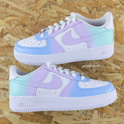 baskets nike air force 1 custom dégradé pastel chaussures bleu turquoise et violet pastel sneakers af1 sneakeaze