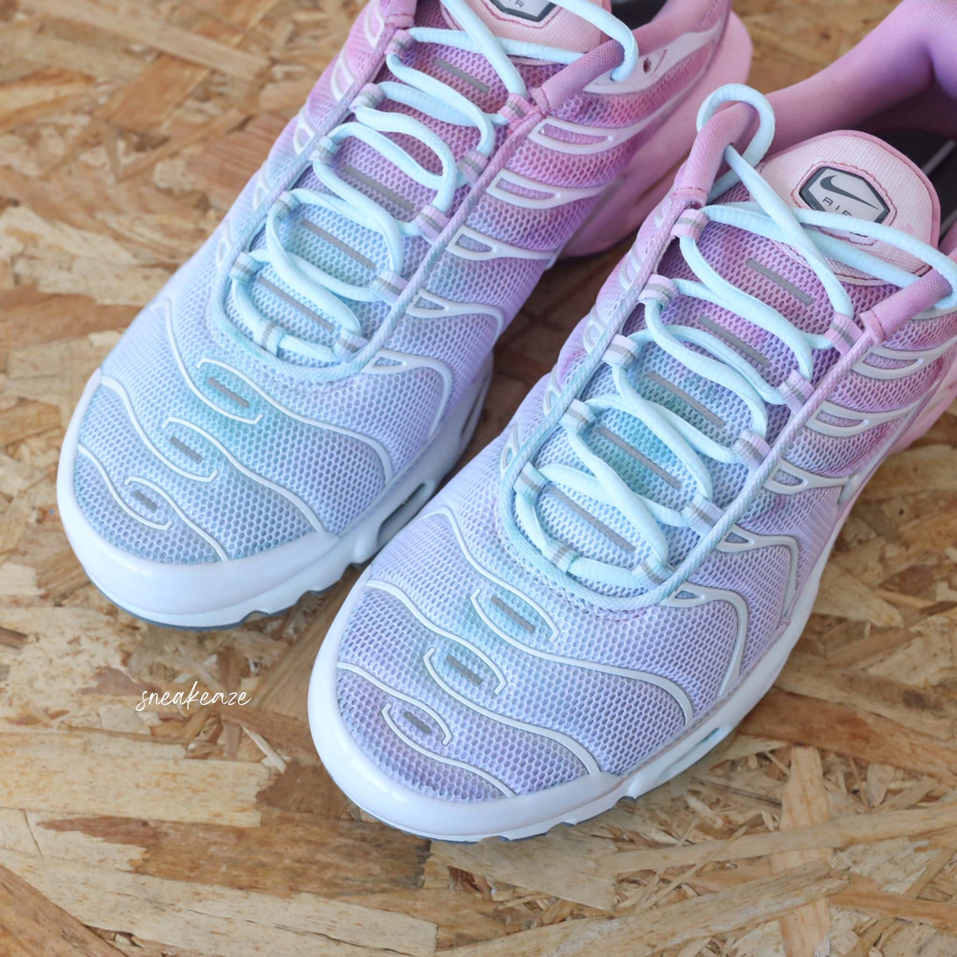 Tn Requin Tn Rose Et Violet Max Plus Requin Rose Nike Tn Requin Or