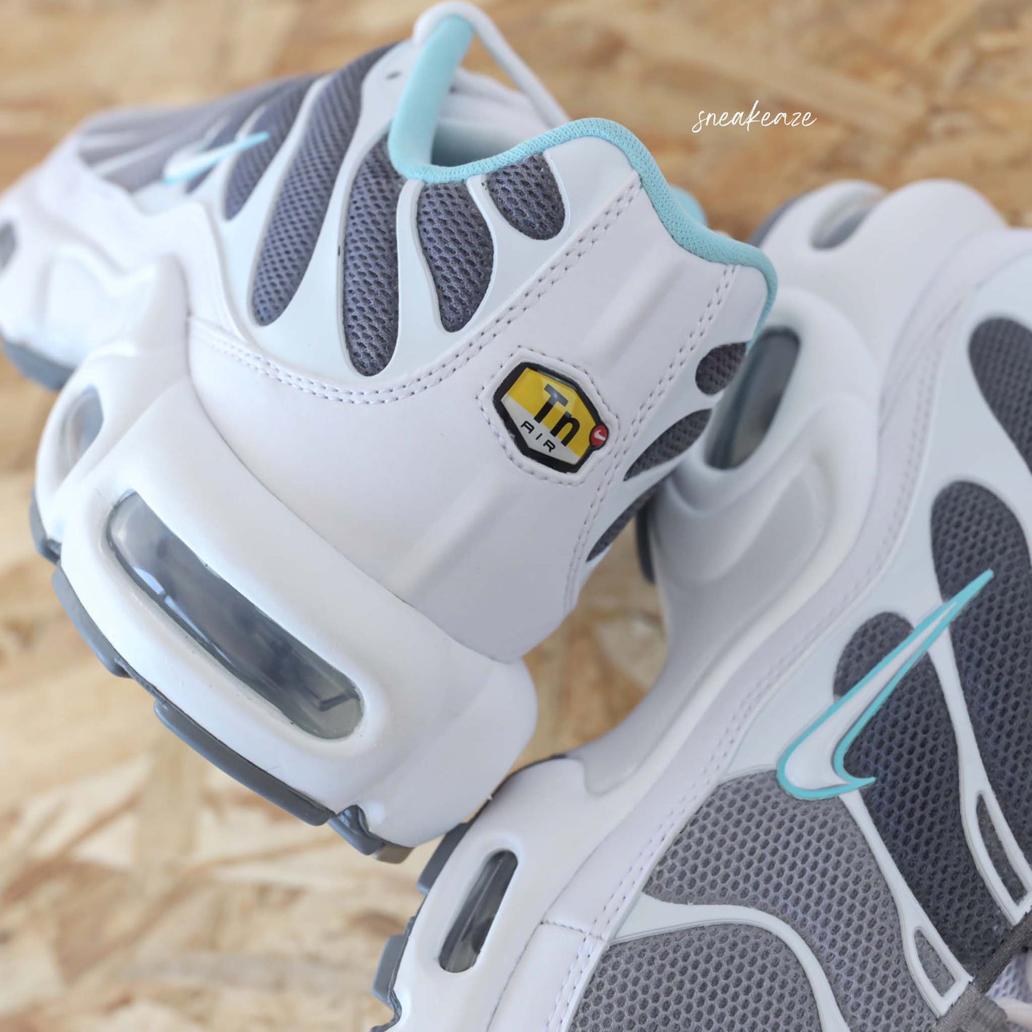 sneakers Nike Air Max Plus (TN) custom Aqua Grey sneakeaze custom skz