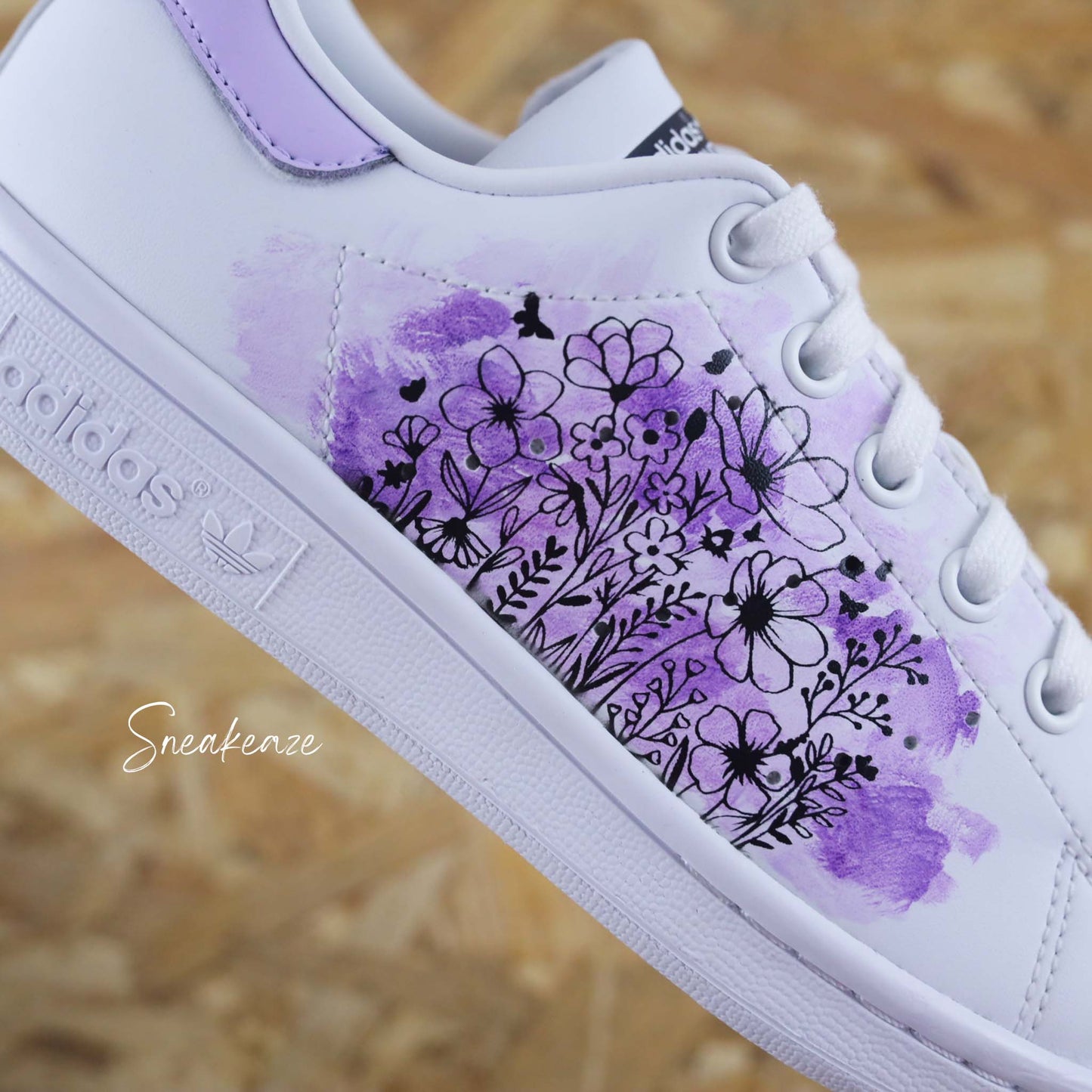 Baskets Stan smith adidas custom - dessins fleurs et effet aquarelle - sneakeaze customs skz