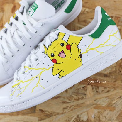 Baskets Adidas Stan smith custom pikachu peint à la main personnalisation pokemon sneakers dessin sneakeaze customs skz AF1