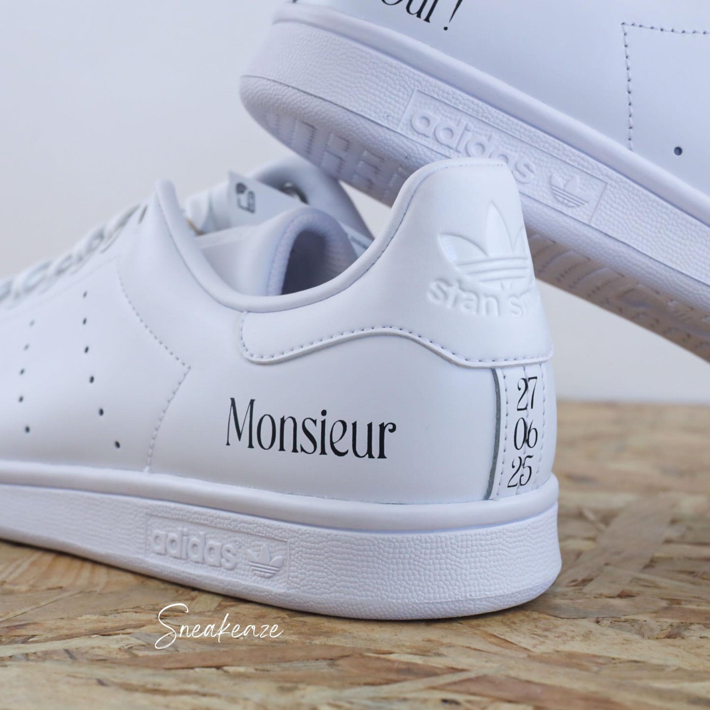 baskets Adidas stan smith mariage personnalisées - wedding day personnalisation prénoms des futurs mariés et initiales sur le thème de l'amour - sneakeaze customs skz