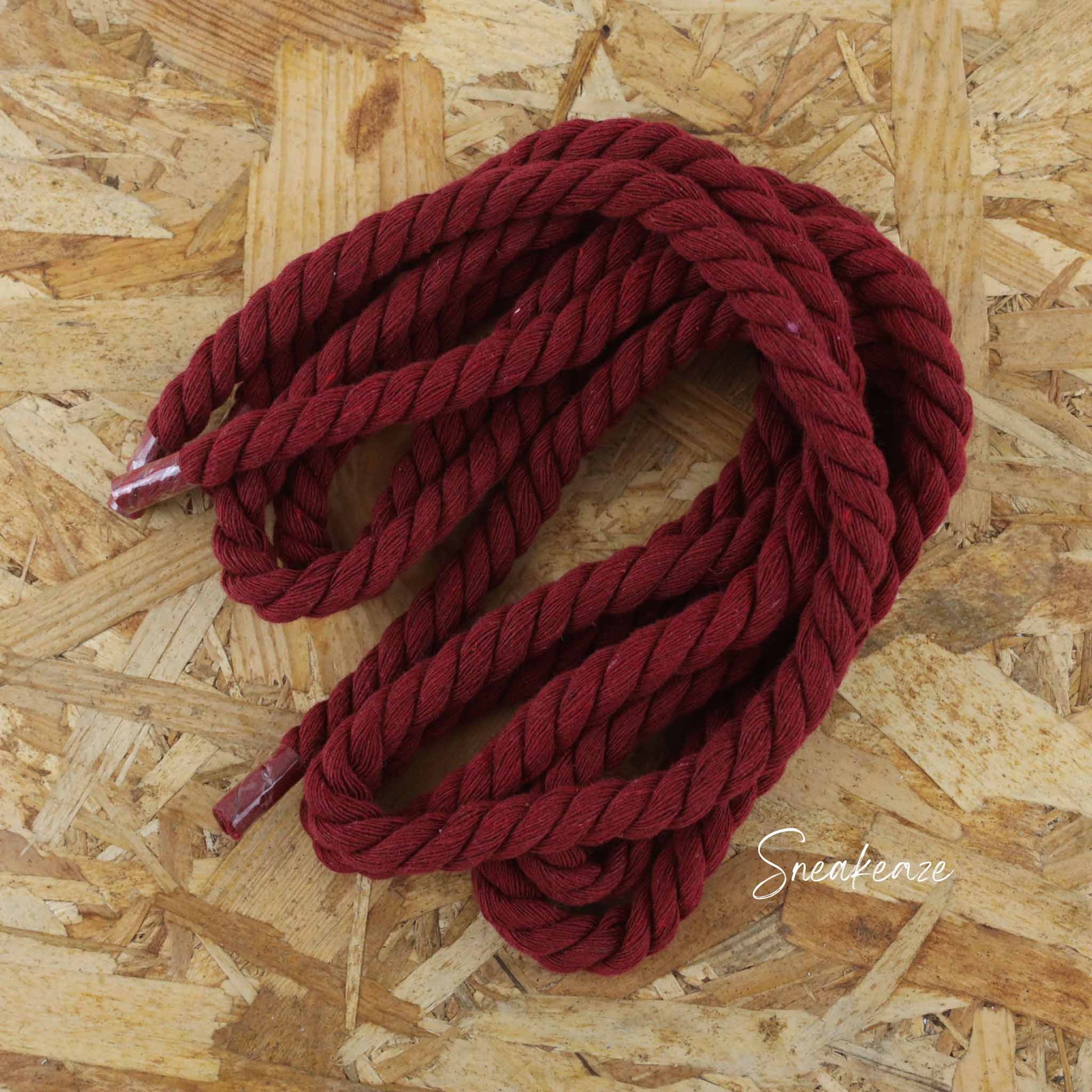 paire de gros lacets corde couleur foncé pour l'autonme - couleur : marron camel, gris et bordeaux. Accessoires pour modèle Rope Laces air force 1 custom ou adidas custom sneakeaze custom
