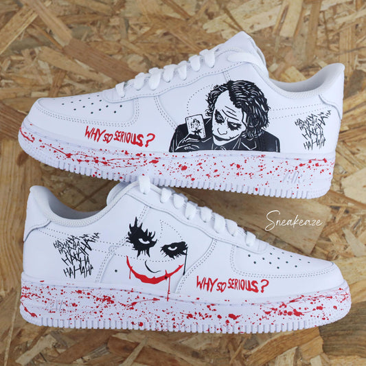 Nike Air Force 1 custom blanches, design Joker sombre avec éclaboussures rouges et inscription Why so serious - sneakeaze customs