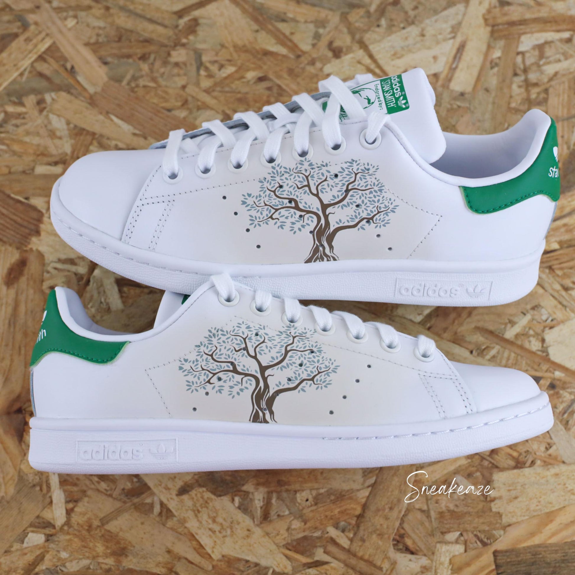 Adidas Stan Smith Custom olivier arbre de provence peint à la main - sneakers personnalisé adidas unisexe dessin sud de la france sneakeaze custom