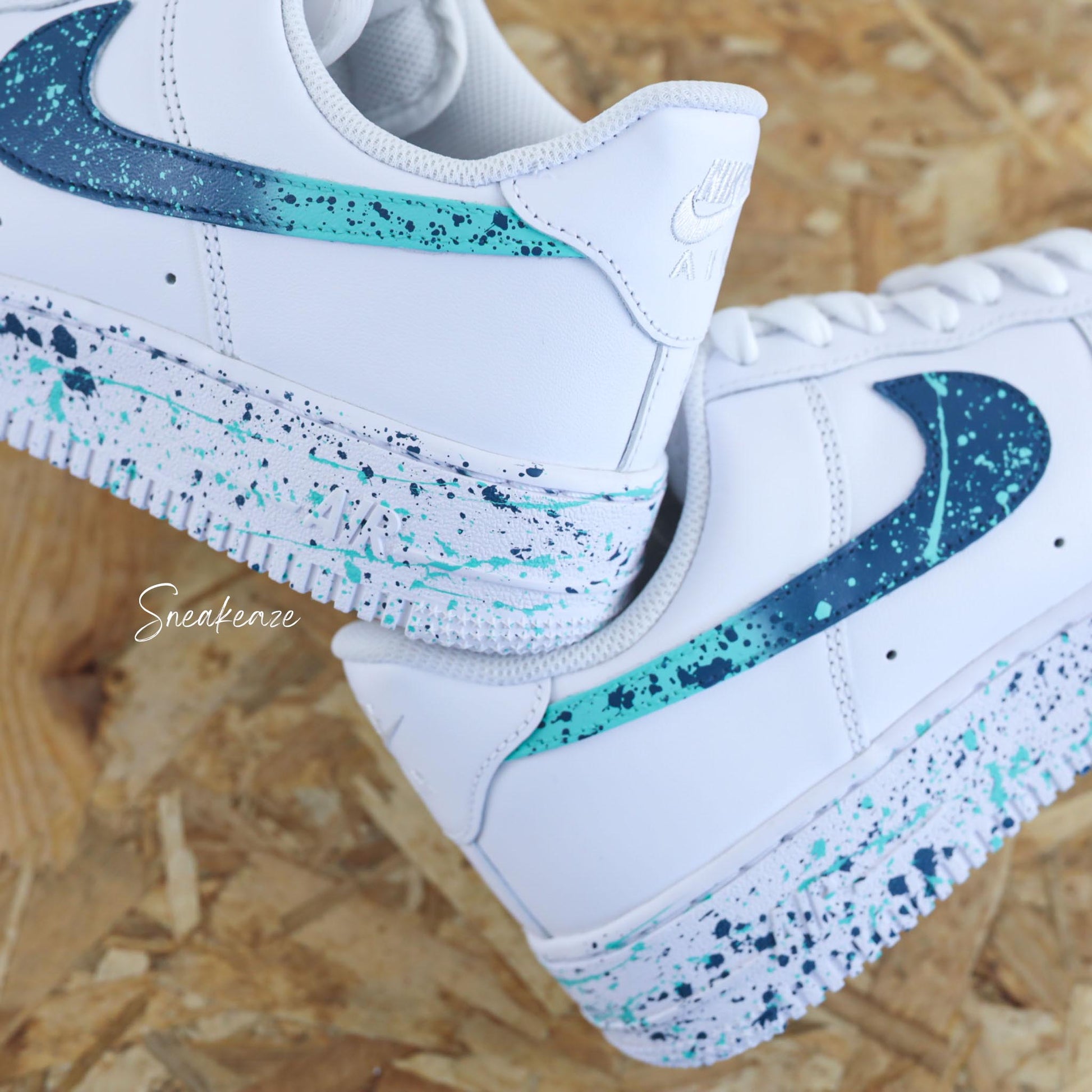 baskets nike air force 1 custom splash bleu  turquoise sneakers af1 sneakeaze