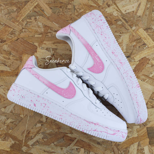 Baskets Nike Air Force 1 custom splash dégradé avec talon couleur rose pastel et rose foncé - sneakeaze customs