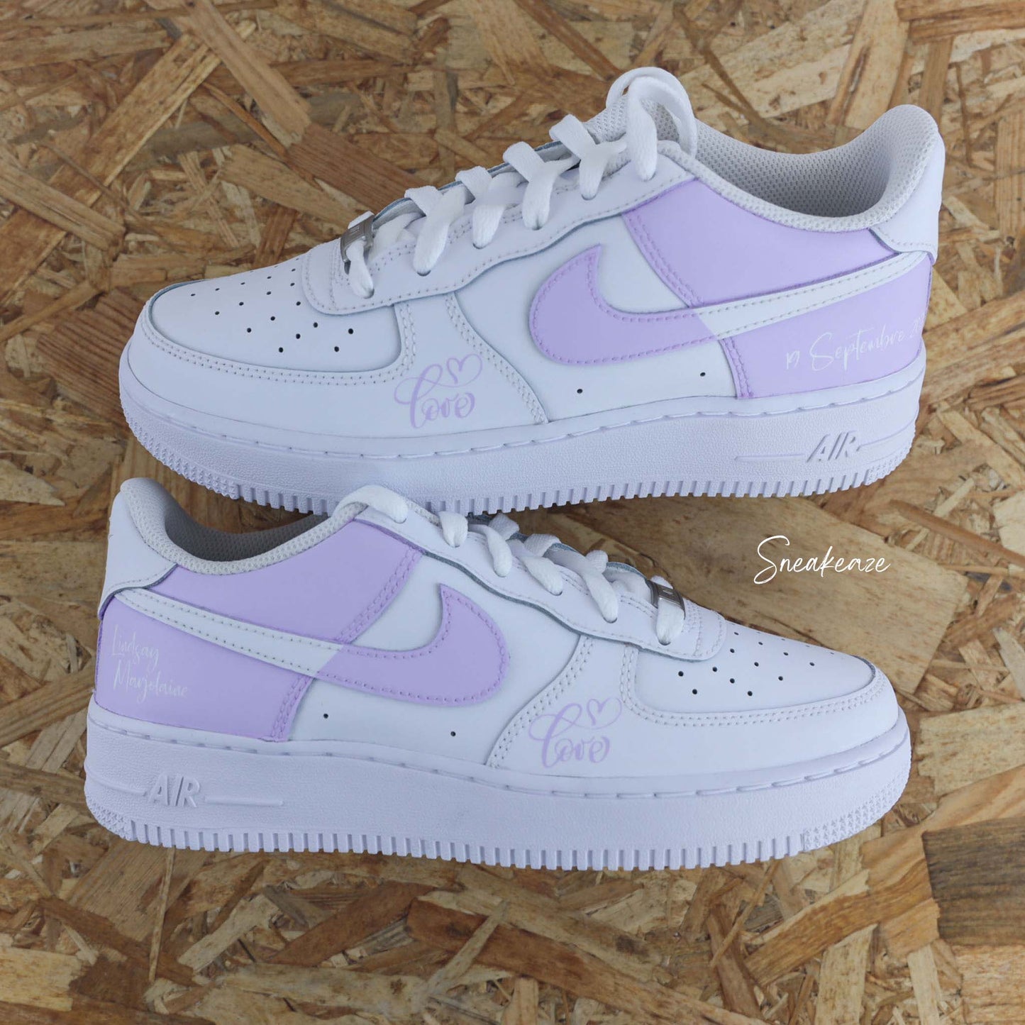 Baskets nike Air force 1 customs pastel reverse couleur lila lavande pastel inscription des prénoms et de la date du mariage sneakeaze skz custom