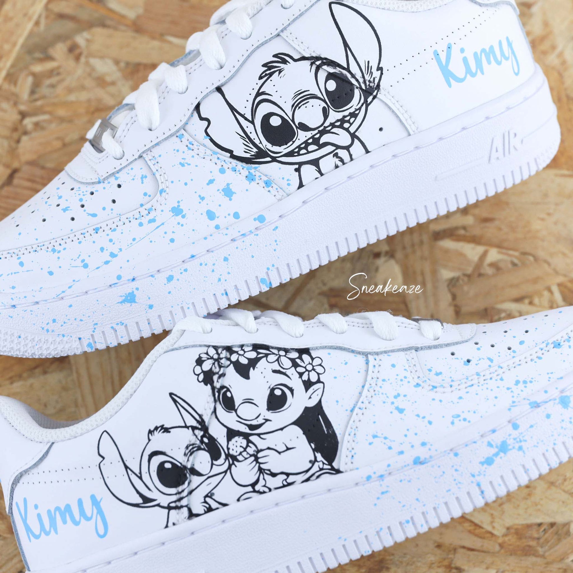 Baskets Nike Air force 1 custom - stitch et splash couleur bleu ciel pastel personnalisation du prénom sneakeaze custom