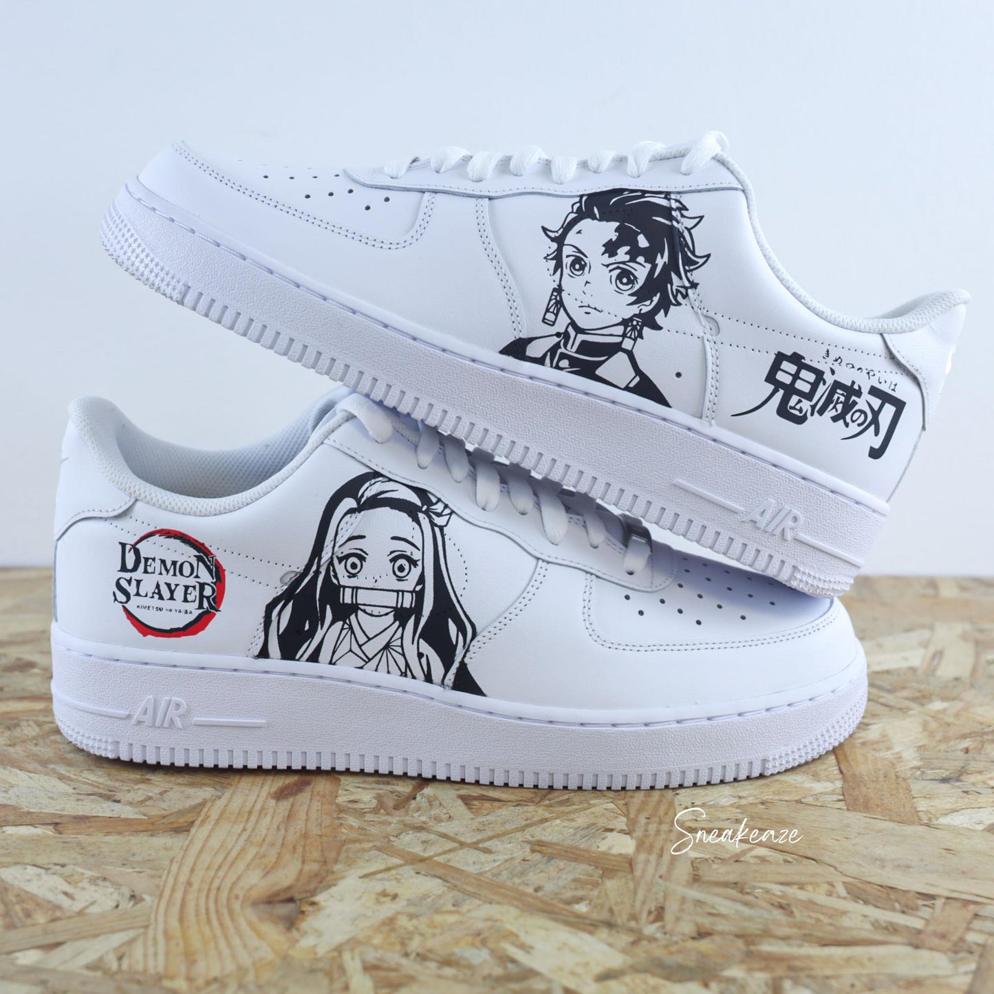 Baskets Nike Air force 1 custom dessin Demon Slayer manga sneakeaze custom