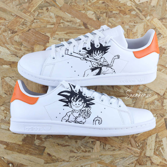 baskets adidas stan smith custom dragonballZ dbz goku dessin peint à la main sneakers pour homme et femme sneakeaze custom skz