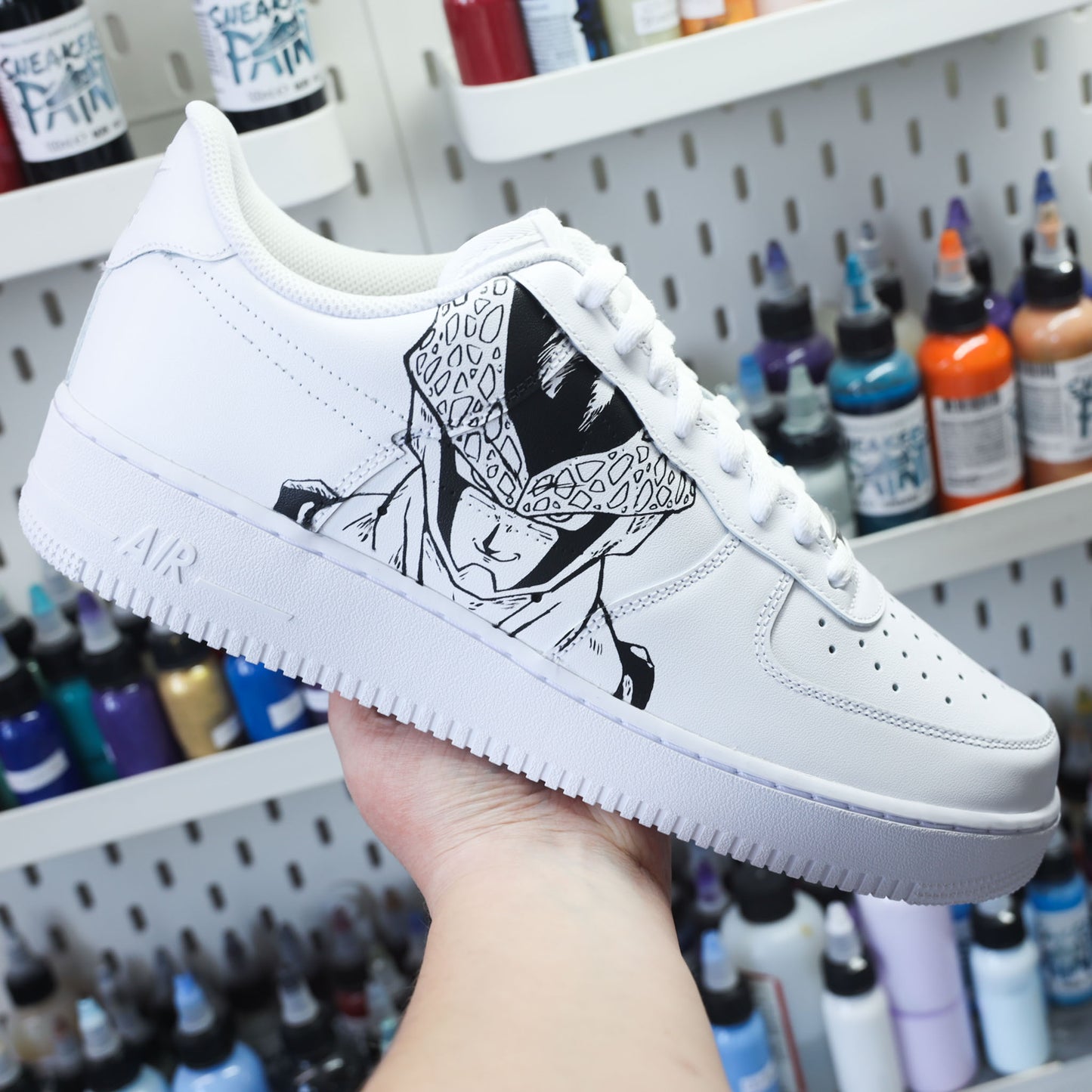Baskets Nike Air force 1 custom dessin Dragon Ball Z cell et goku manga animé japonais sneakeaze custom skz