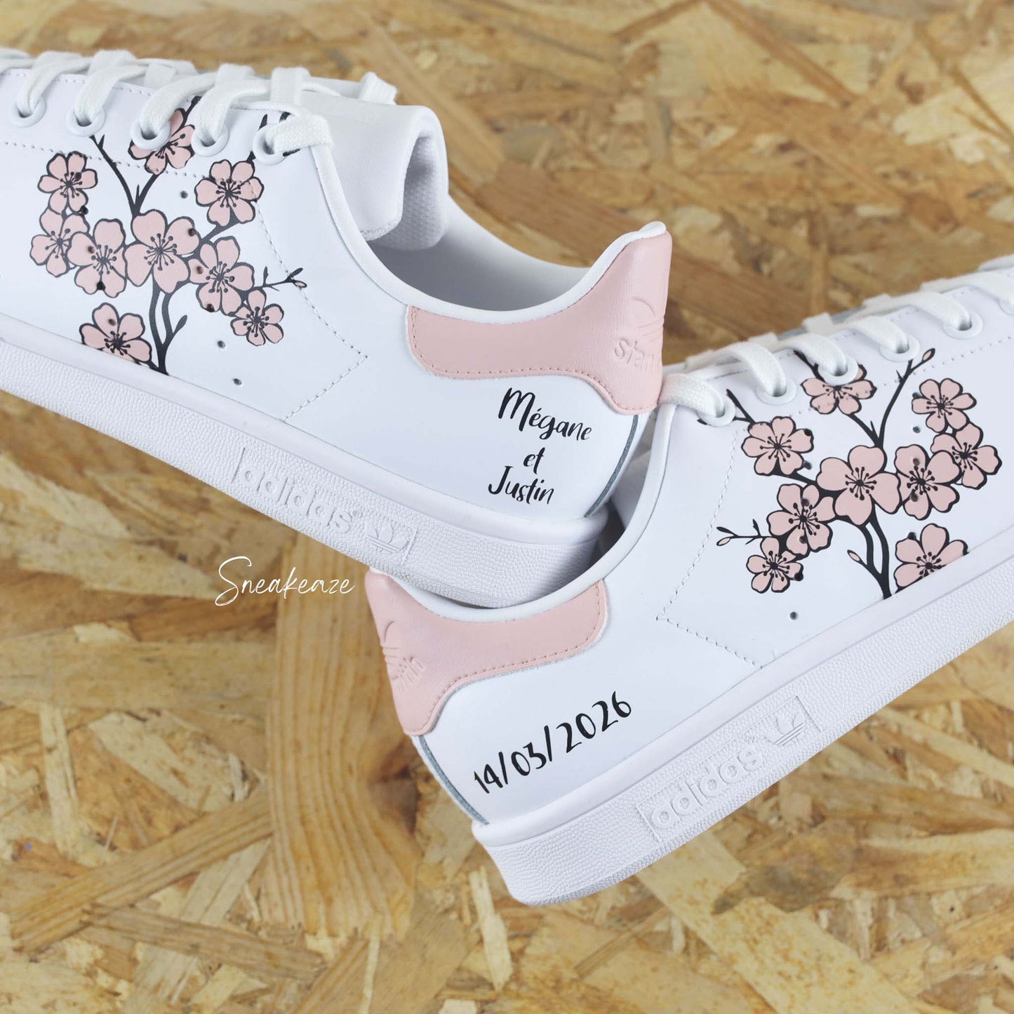 baskets Adidas stan smith custom mariage sakura cherry blossom talon rose clair - inscription date du mariage et prénoms