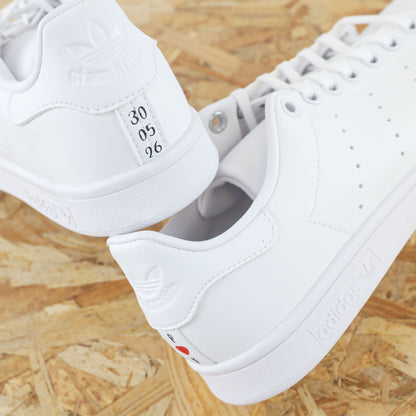 Date & Initiales talon - Stan Smith custom mariage - SNEAKEAZE CUSTOMS