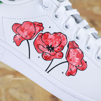 Baskets customisées adidas stan smith custom coquelicot rouge peinture aquarelle poppy watercolor sneakeaze customs skz