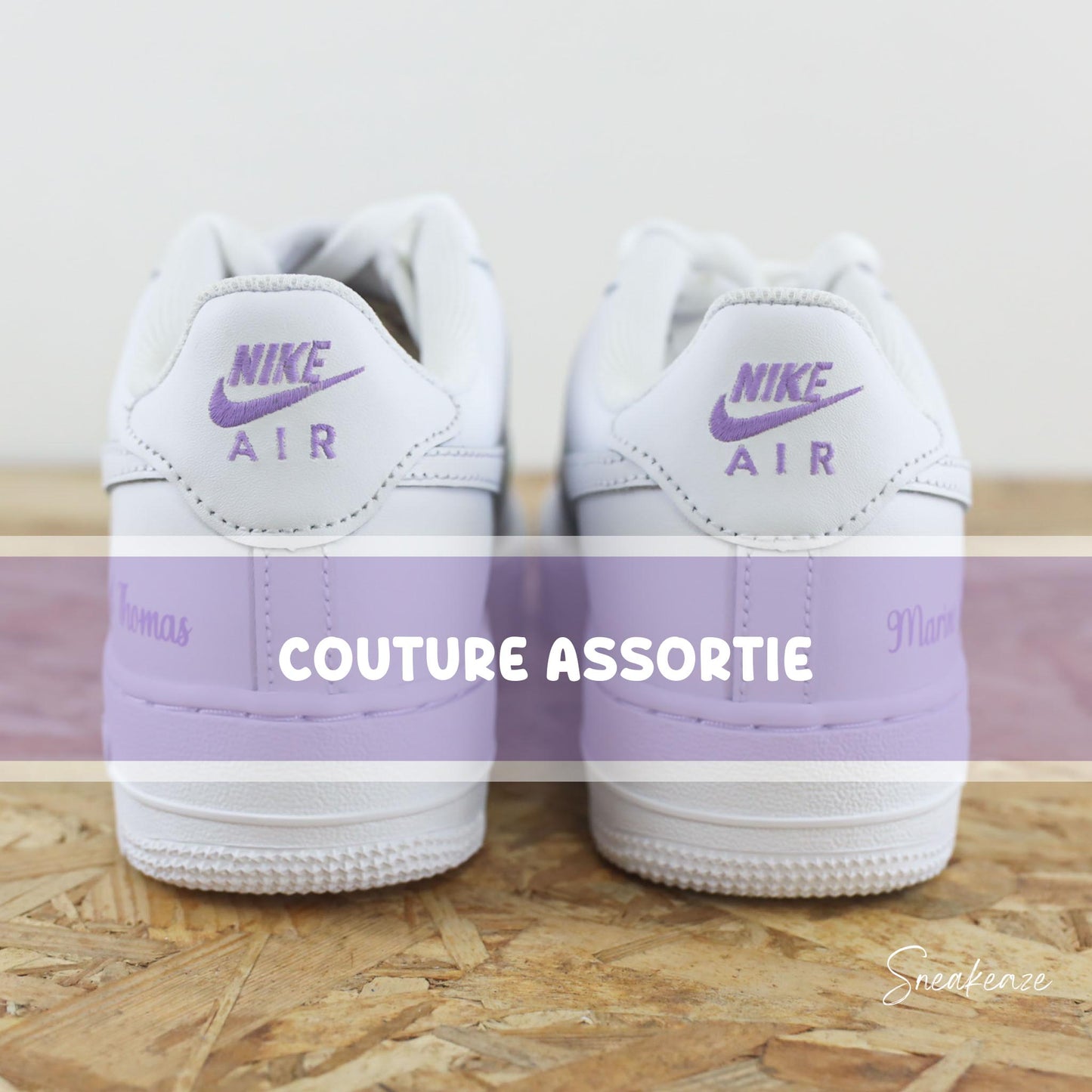 Nike Air Force 1 mariage - paire de sneakers coeurs personnalisable pour votre mariage avec prénoms et date du jour J couleur lila
