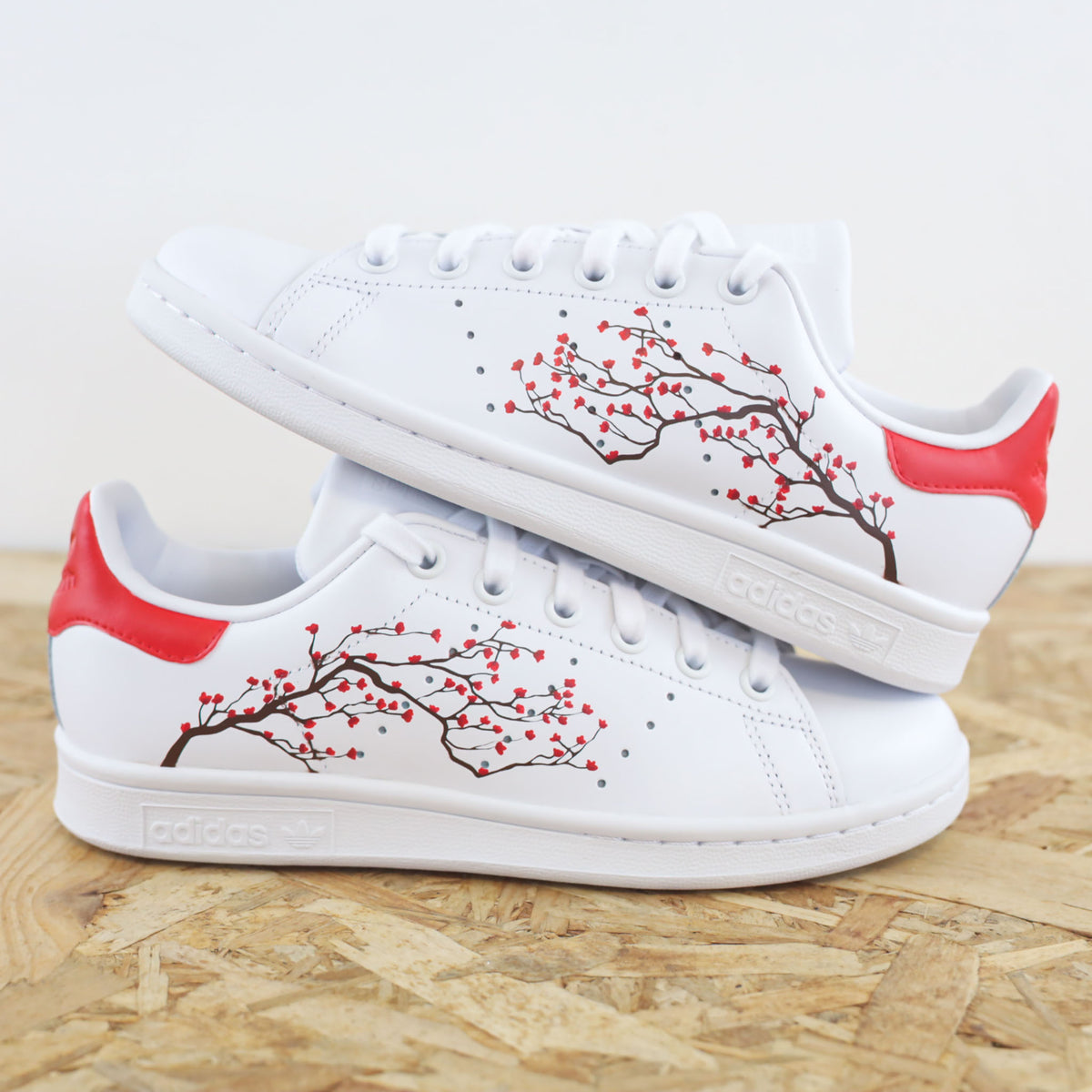 baskets adidas stan smith custom sakura cherry blossom rouge sneakers skz sneakeaze